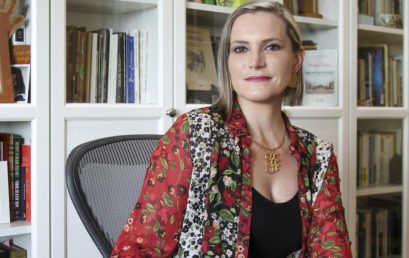 Andrea Cote, egresada de Literatura, gana el Premio Casa de América